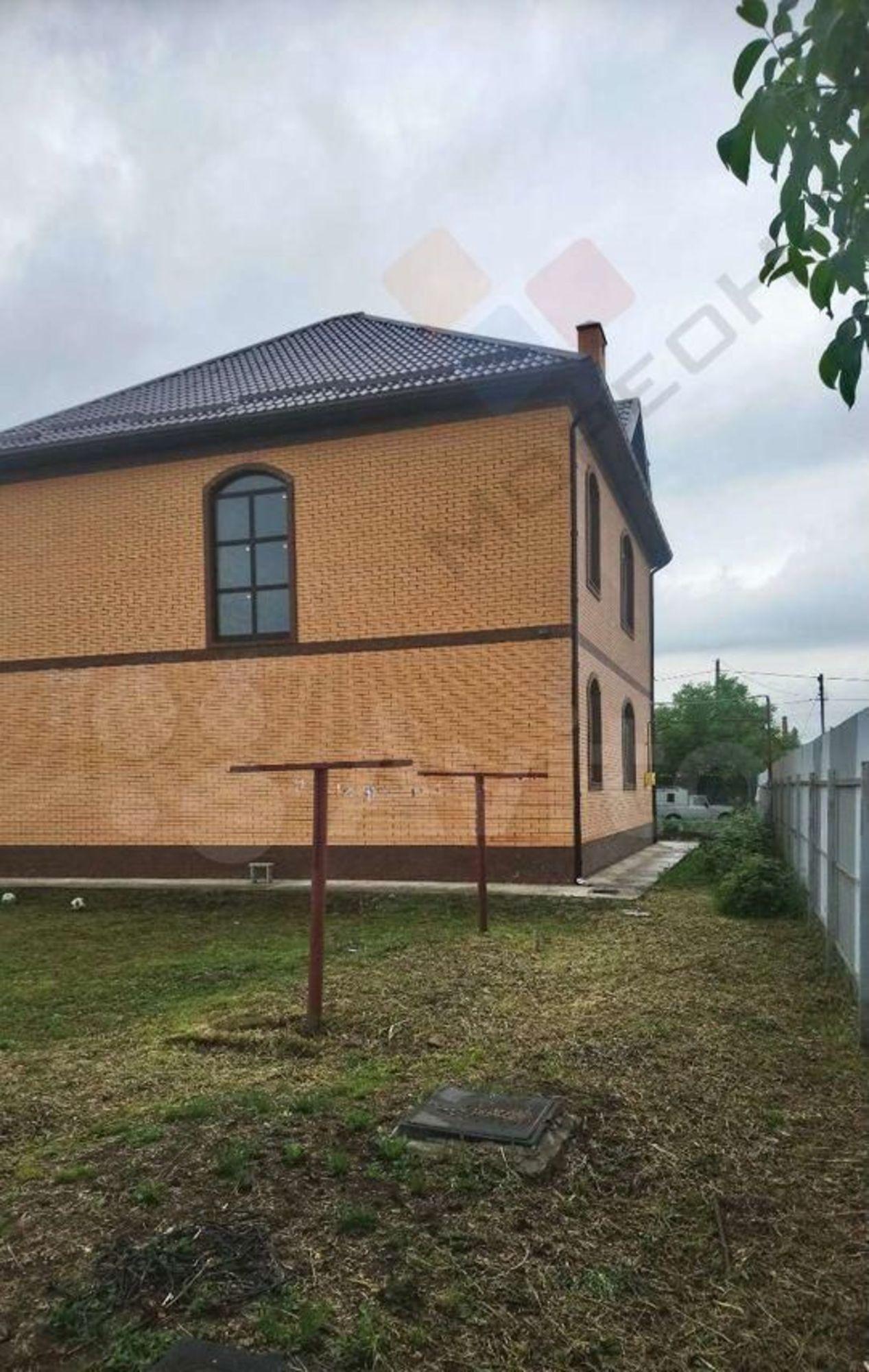 Купить дачу, дом, коттедж за 19 000 000 рублей на Таманская ул, 30
