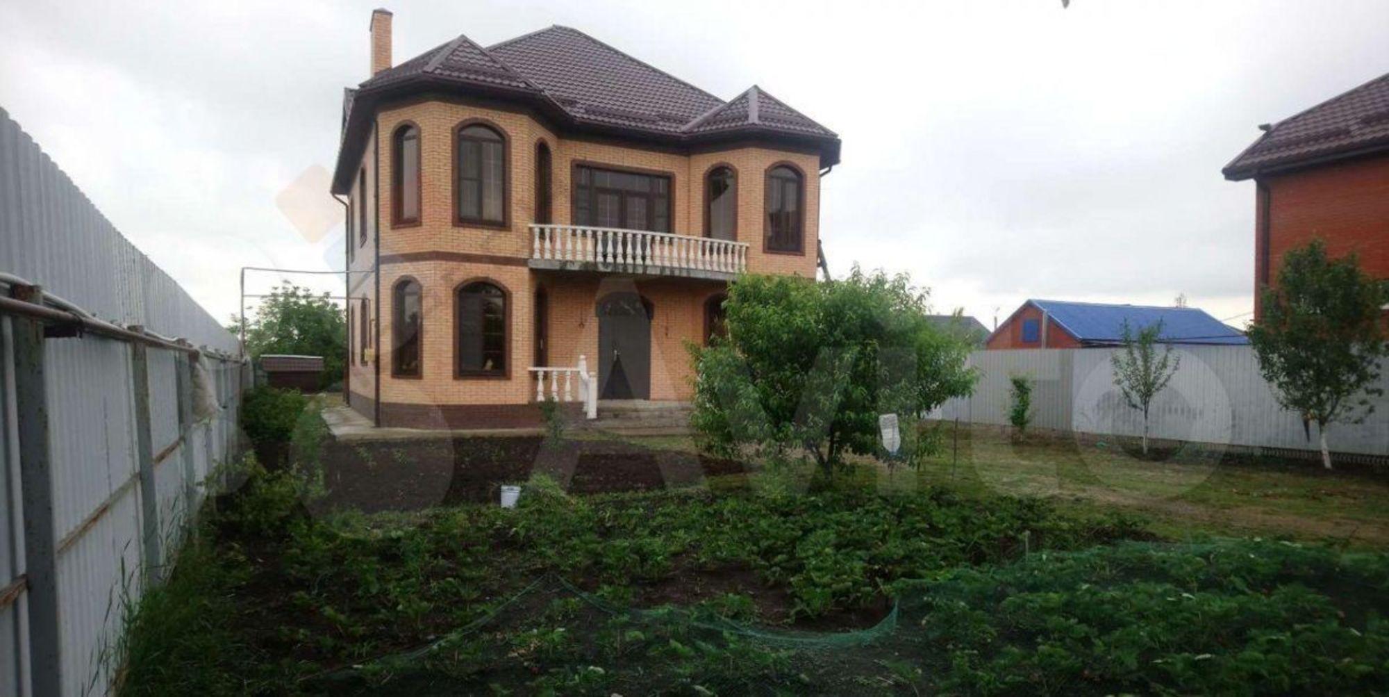 Купить дачу, дом, коттедж за 19 000 000 рублей на Таманская ул, 30