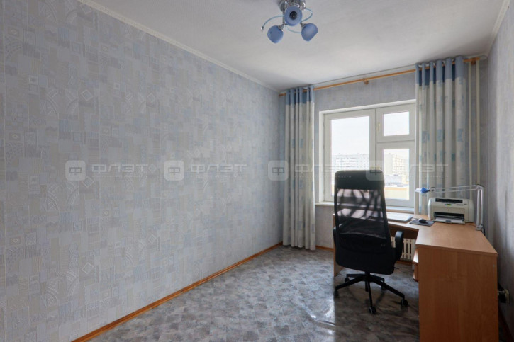 4-комн квартира пр. Победы, дом 78