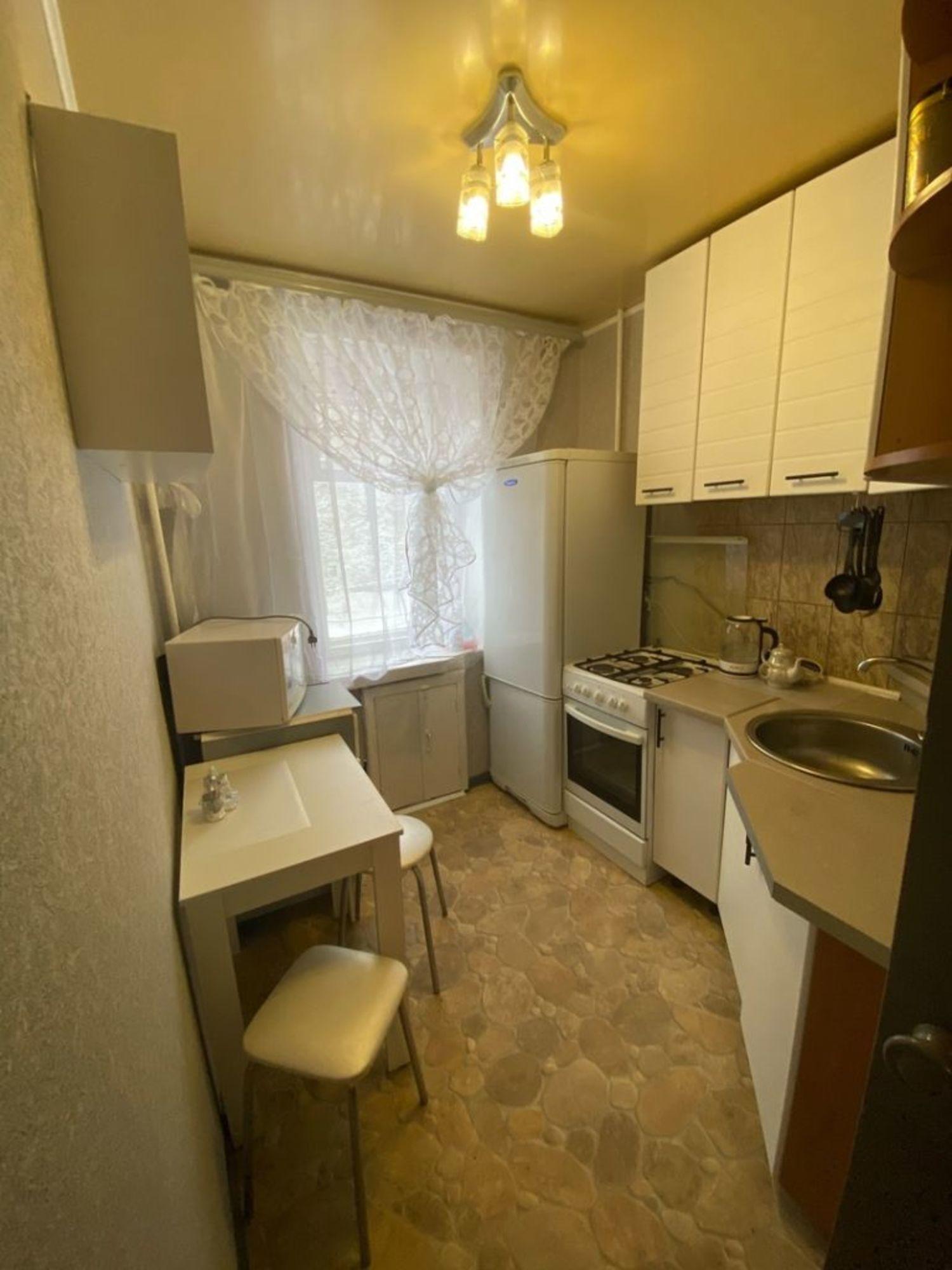 Сдать квартиру за 15 000 рублей на Верхняя Дуброва ул, 28