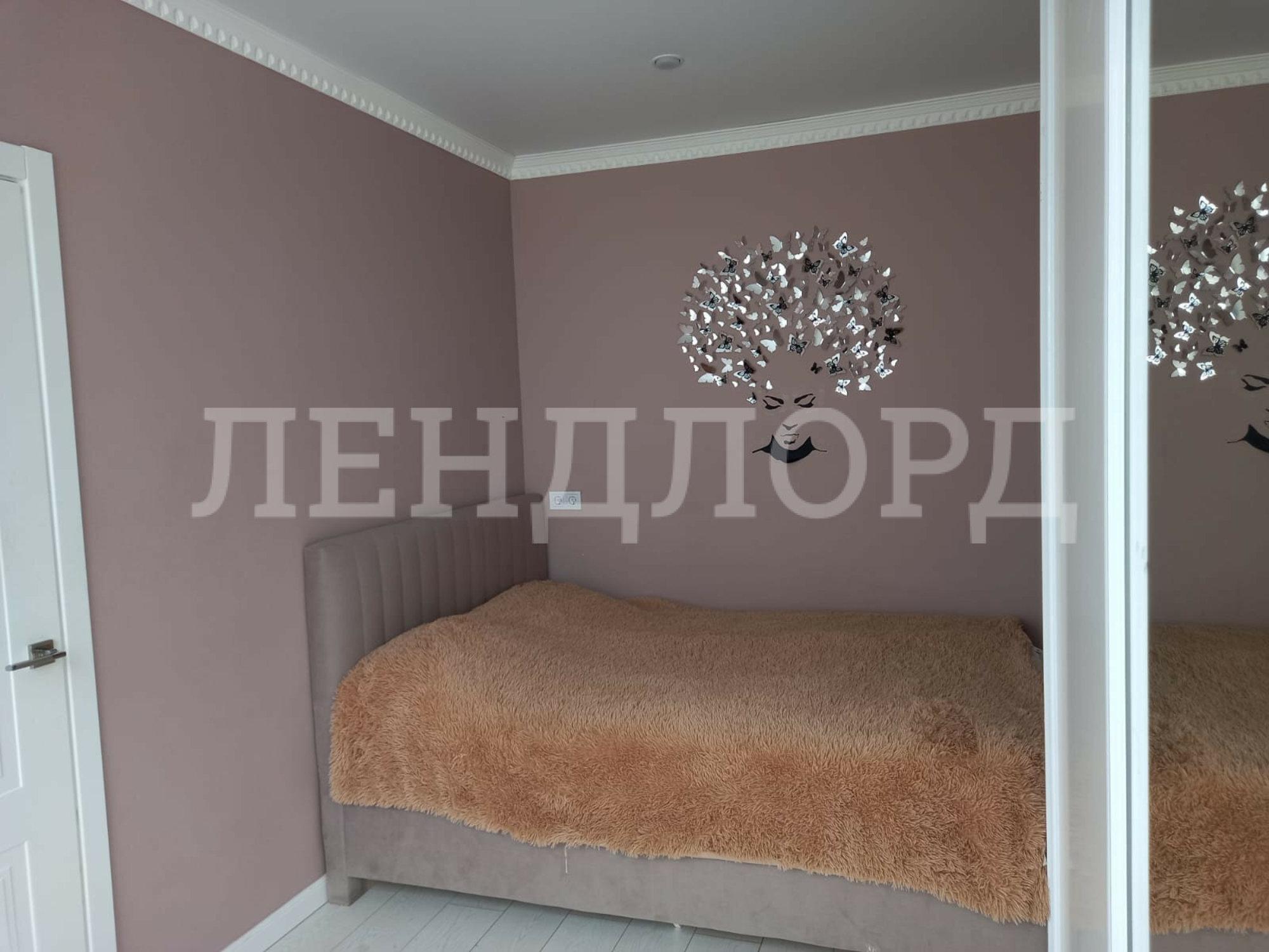 Купить квартиру за 8 000 000 рублей на Очаковская улица, 39