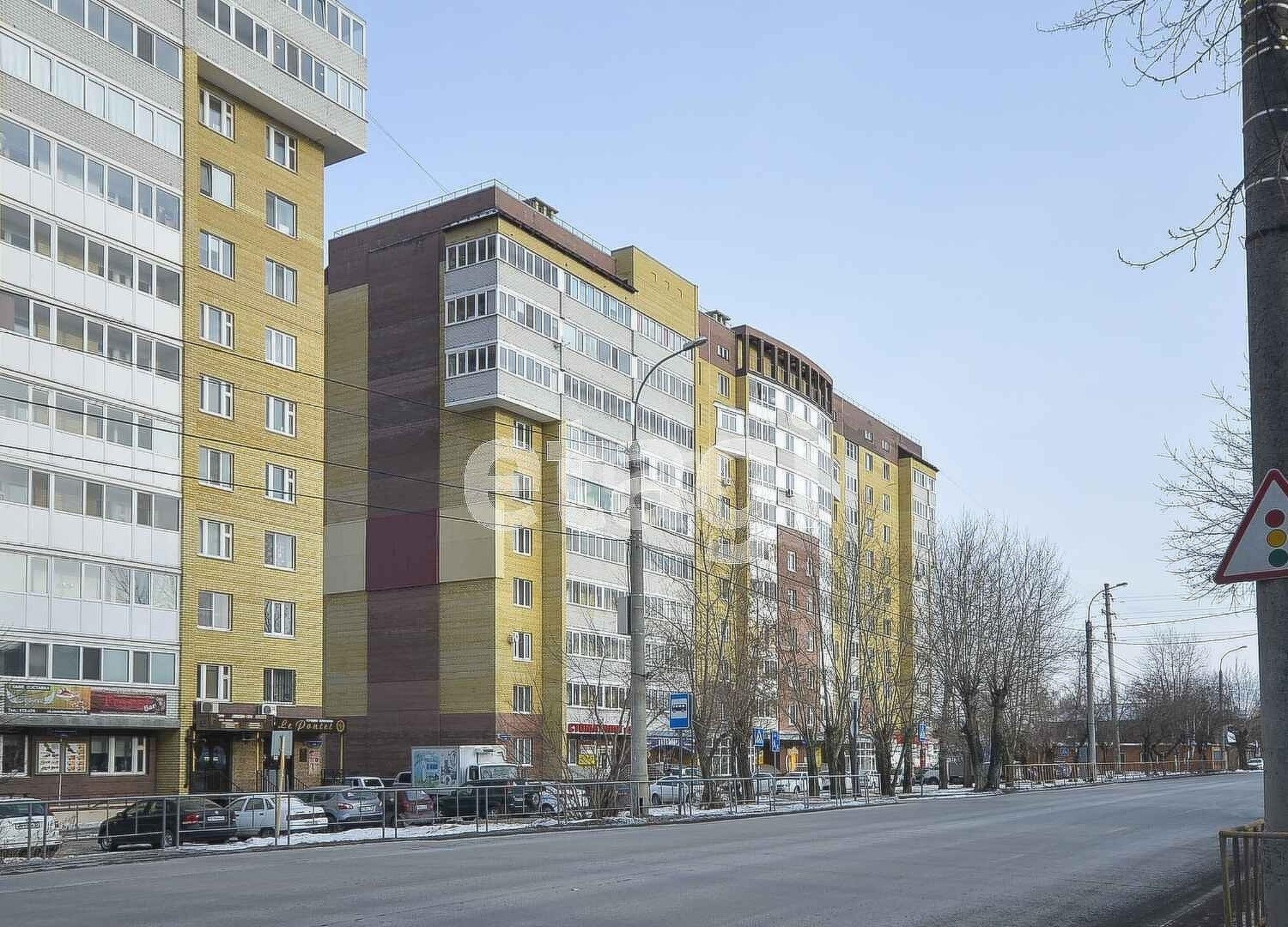 Купить торговое помещение за 15 000 000 рублей на Интернациональная 138