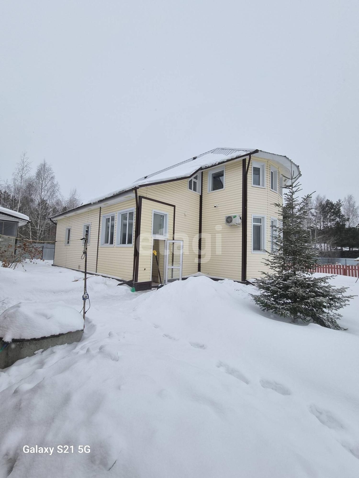 Купить дачу, дом, коттедж за 15 000 000 рублей на Береговая,