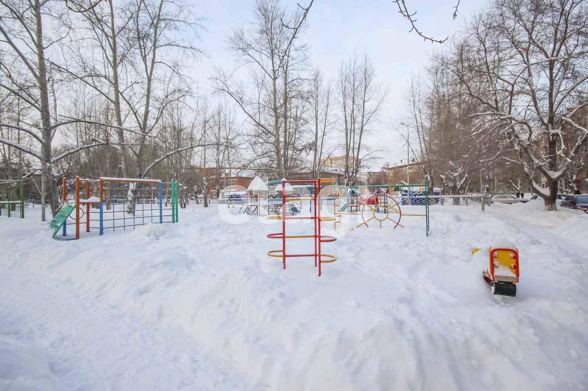 Купить комнату за 1 050 000 рублей на Юганский пр, 9