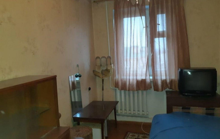 3-комн квартира Революционная ул, 48