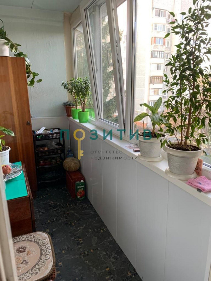 3-комн квартира Февральская ул, 89к2