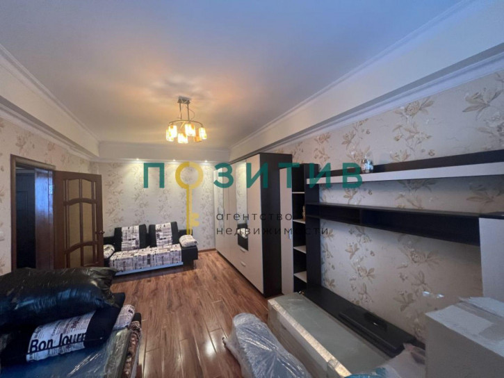 1-комн квартира Радужная ул, 2