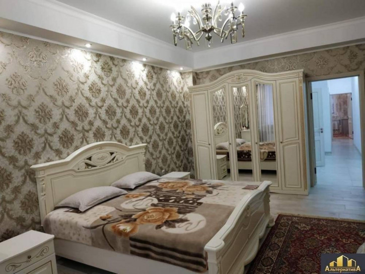 3-комн квартира Октябрьская ул.