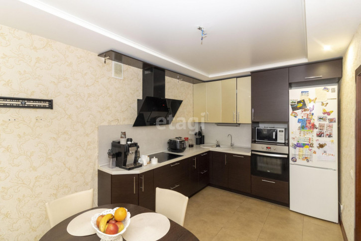 2-комн квартира Самарцева, 3