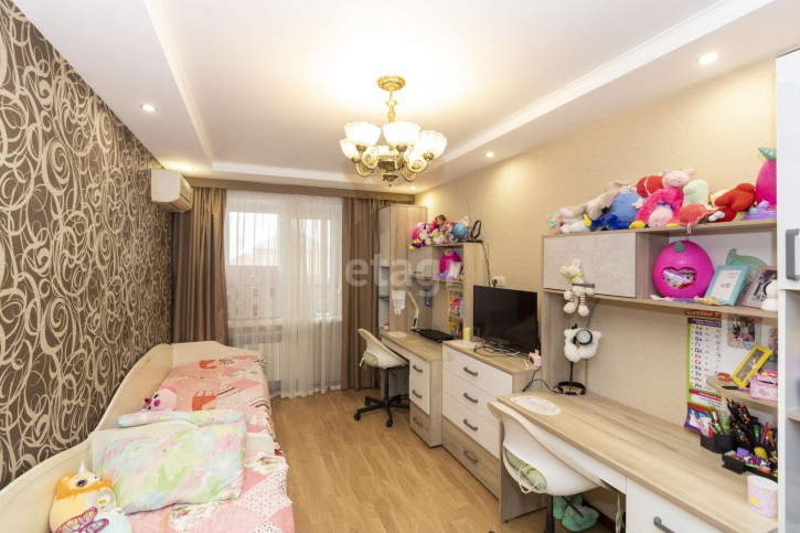 2-комн квартира Самарцева, 3
