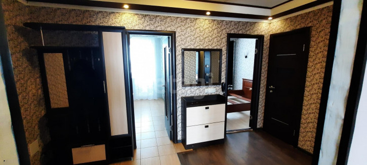 3-комн квартира Строителей, 8