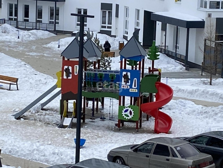 Студия Сергея Джанбровского, 5