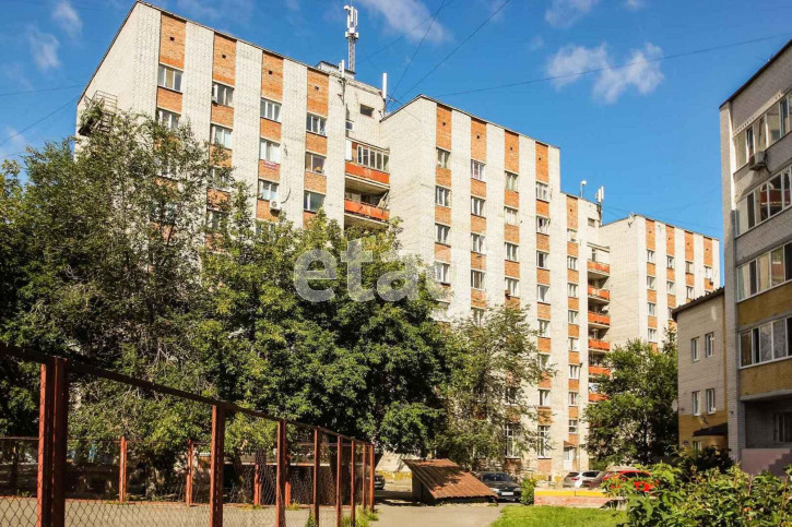 Комната Харьковская, 1