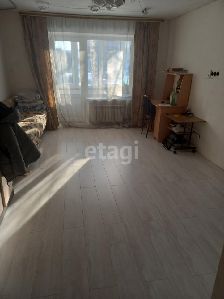 3-комн квартира Космонавтов, 8