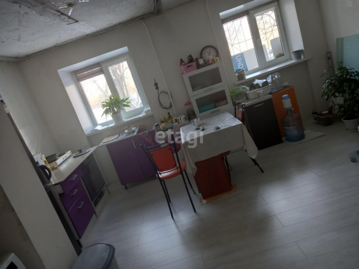 3-комн квартира Космонавтов, 8