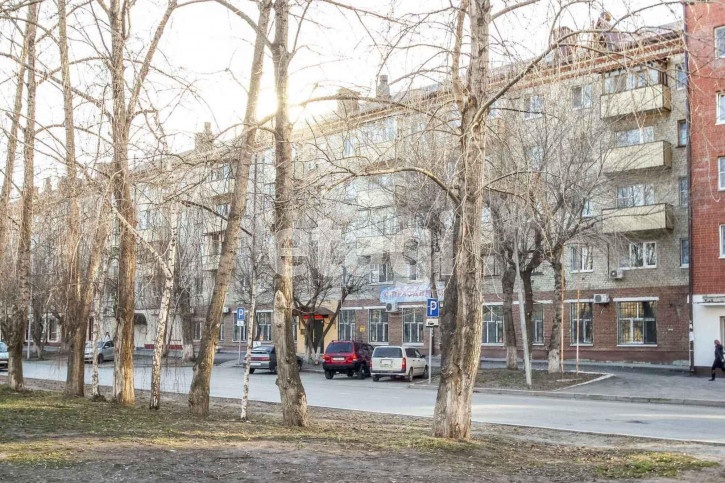 3-комн квартира Пермякова, 22