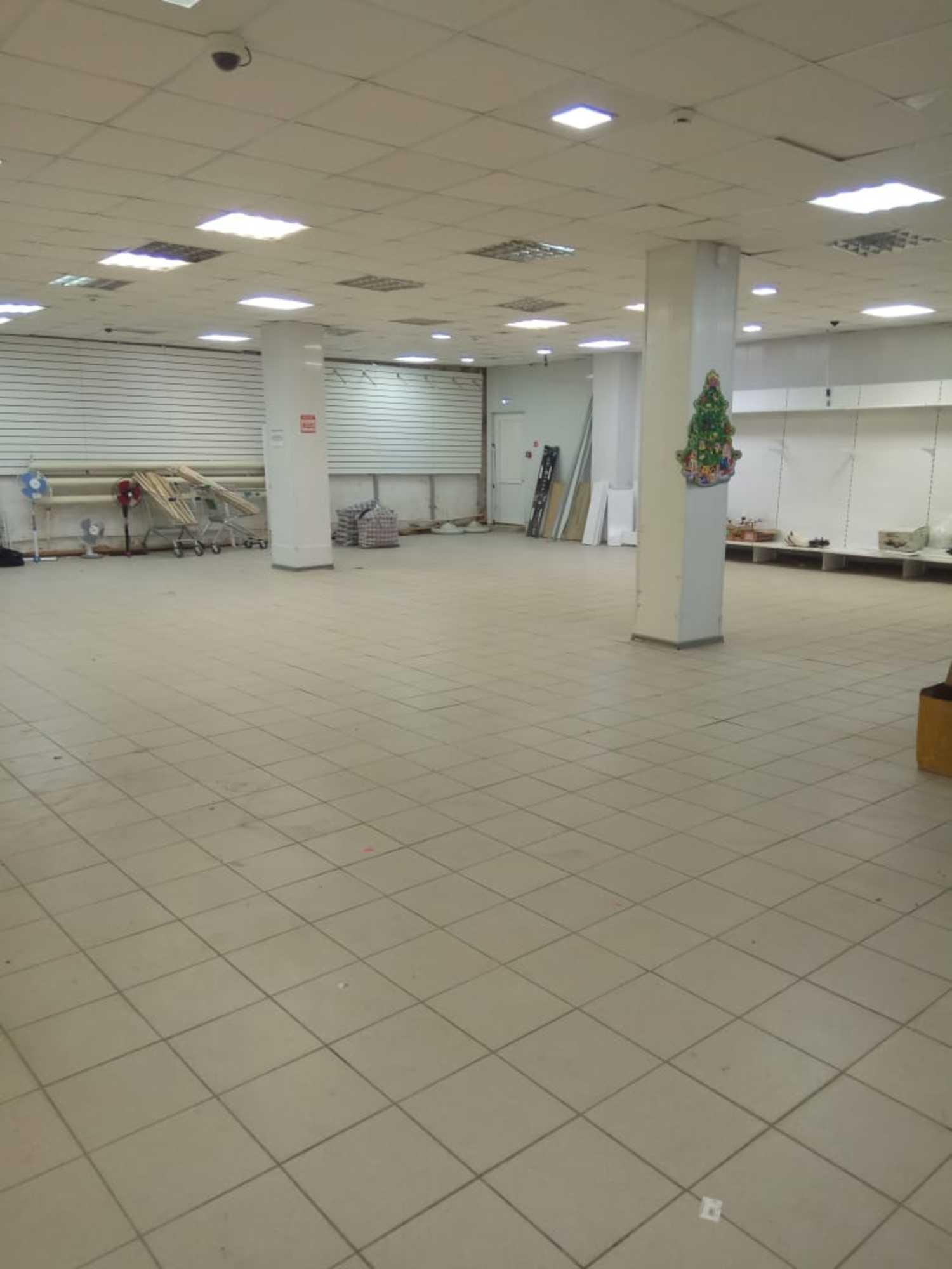 Сдать торговое помещение за 120 000 рублей на Буденного улица, д.4