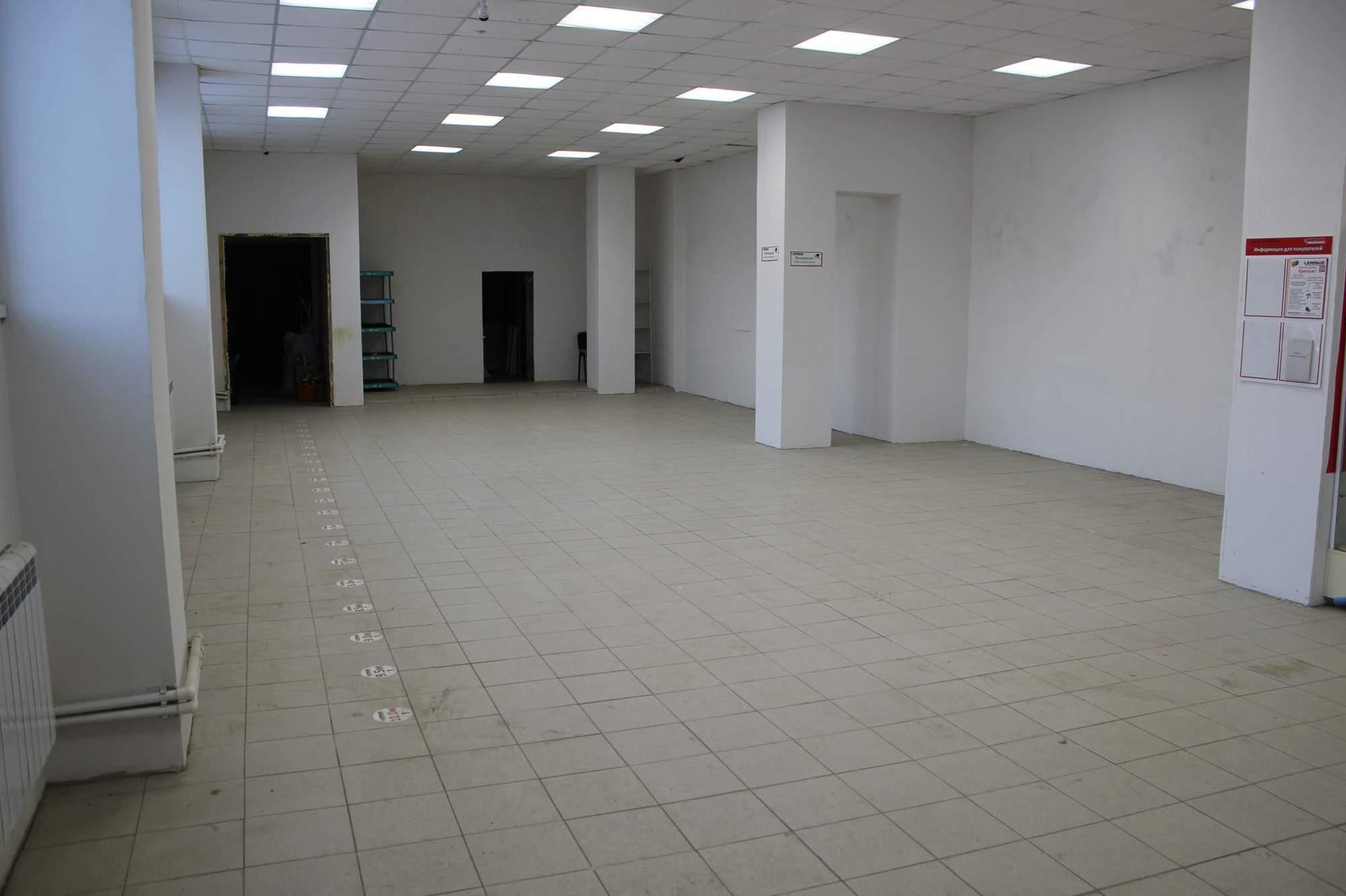 Сдать торговое помещение за 120 000 рублей на Буденного улица, д.4
