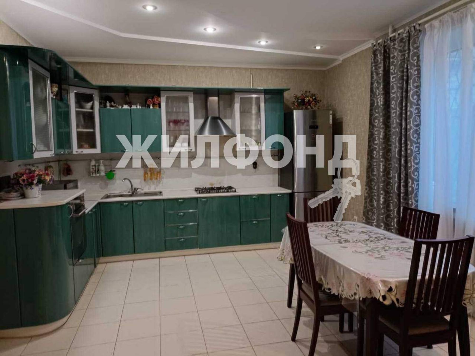 Купить дачу, дом, коттедж за 15 000 000 рублей на Зеленокумский переулок