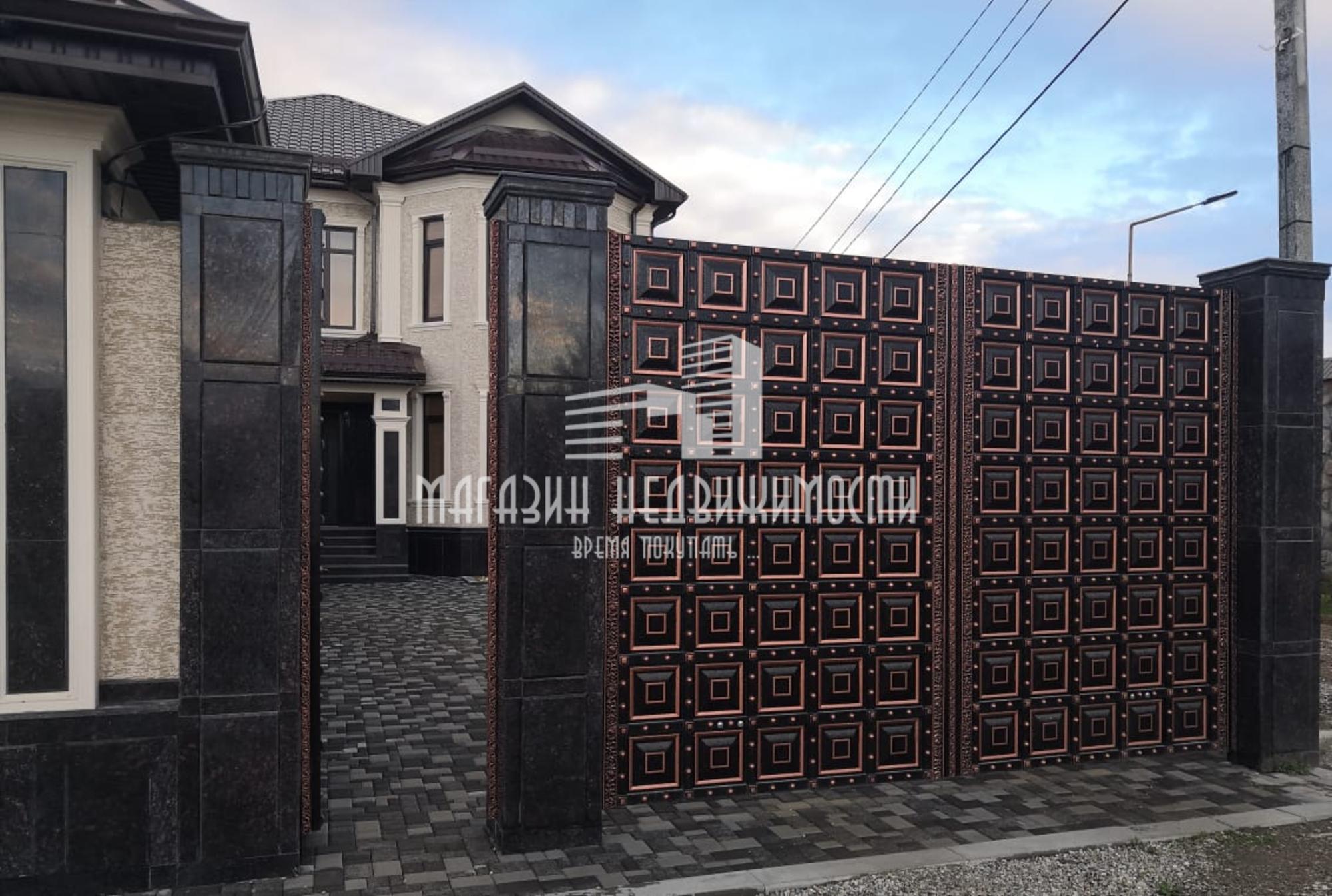 Купить дачу, дом, коттедж за 23 000 000 рублей на улица Биттирова
