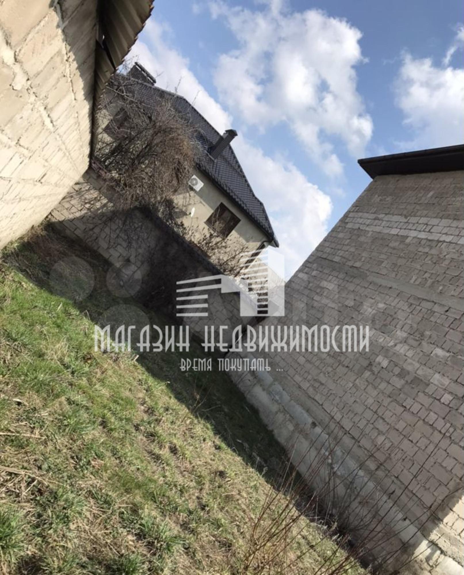 Купить дачу, дом, коттедж за 15 000 000 рублей на Макаренко улица