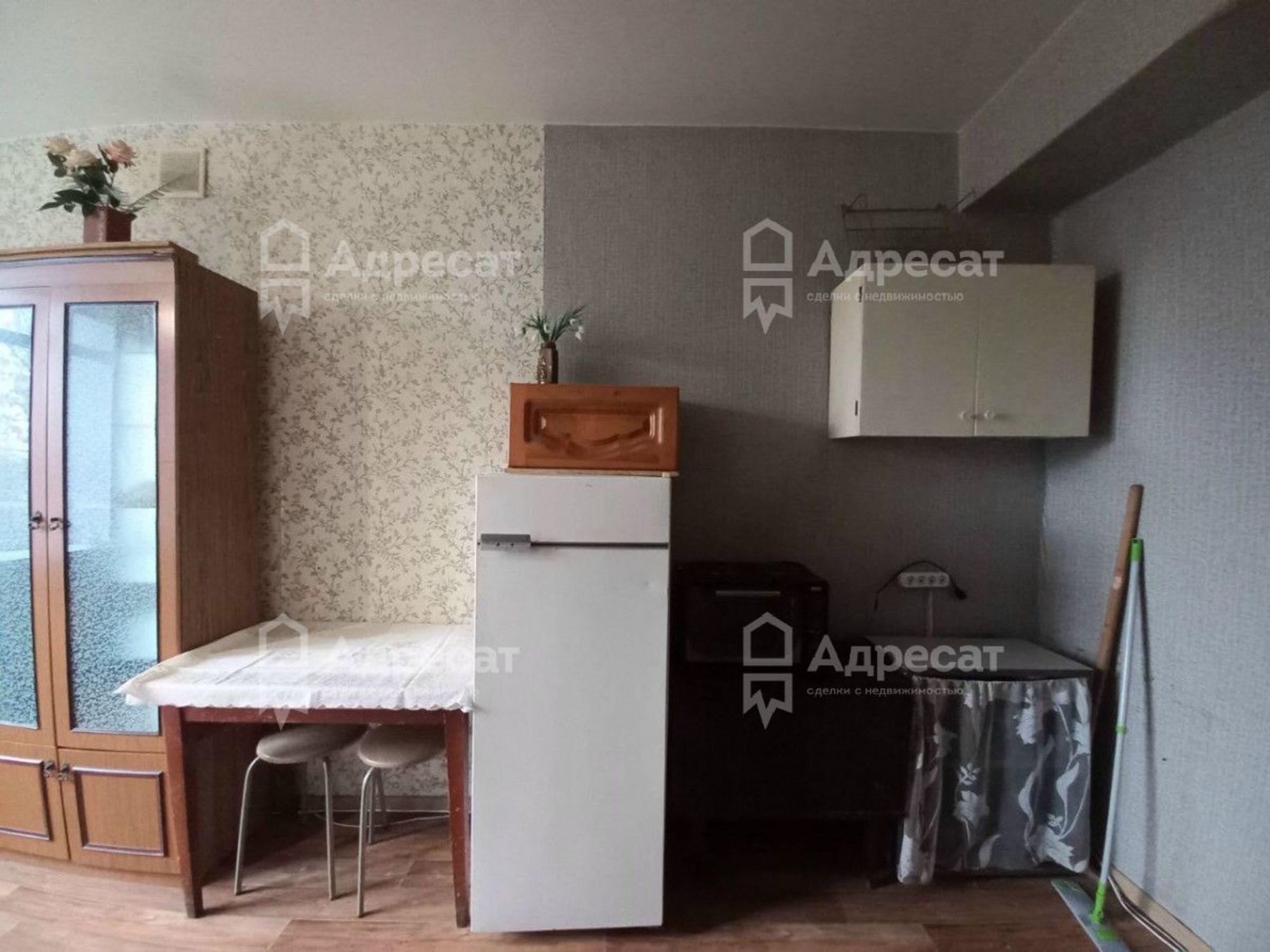 Сдать комнату за 10 000 рублей на ул. Розы Люксембург,  д.1А