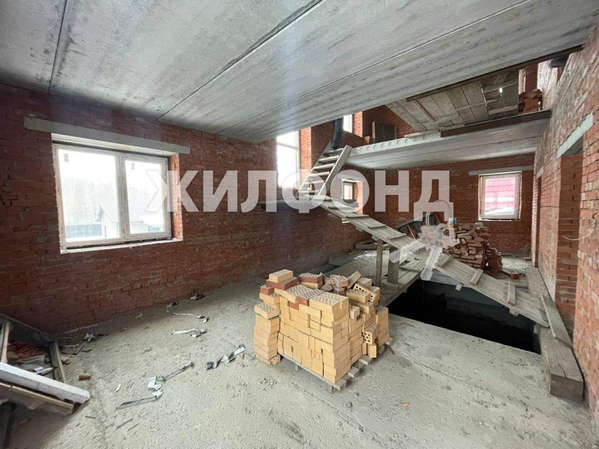 Купить дачу, дом, коттедж за 12 000 000 рублей на Полякова улица