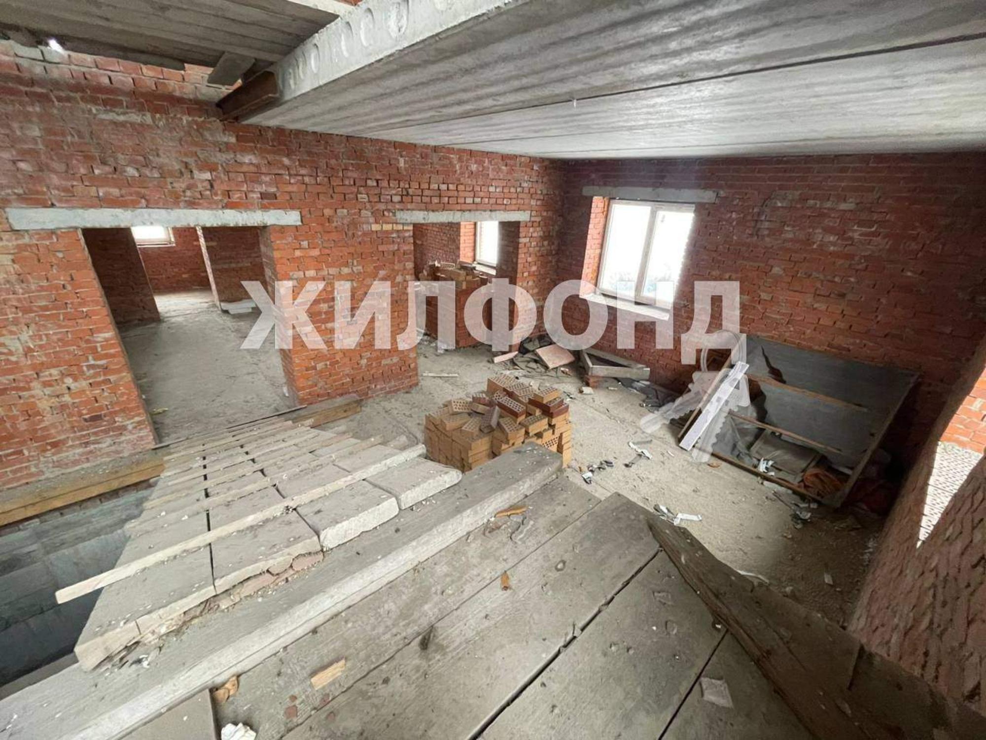 Купить дачу, дом, коттедж за 12 000 000 рублей на Полякова улица