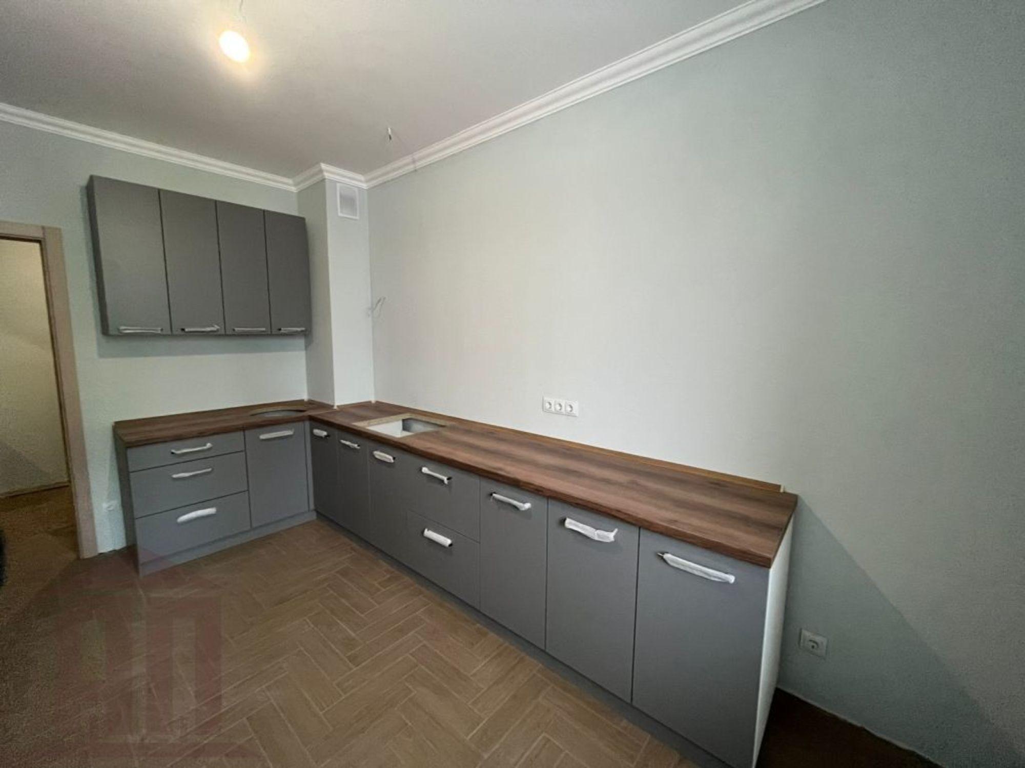Купить квартиру за 5 123 630 рублей на Новочеркасская ул, 48