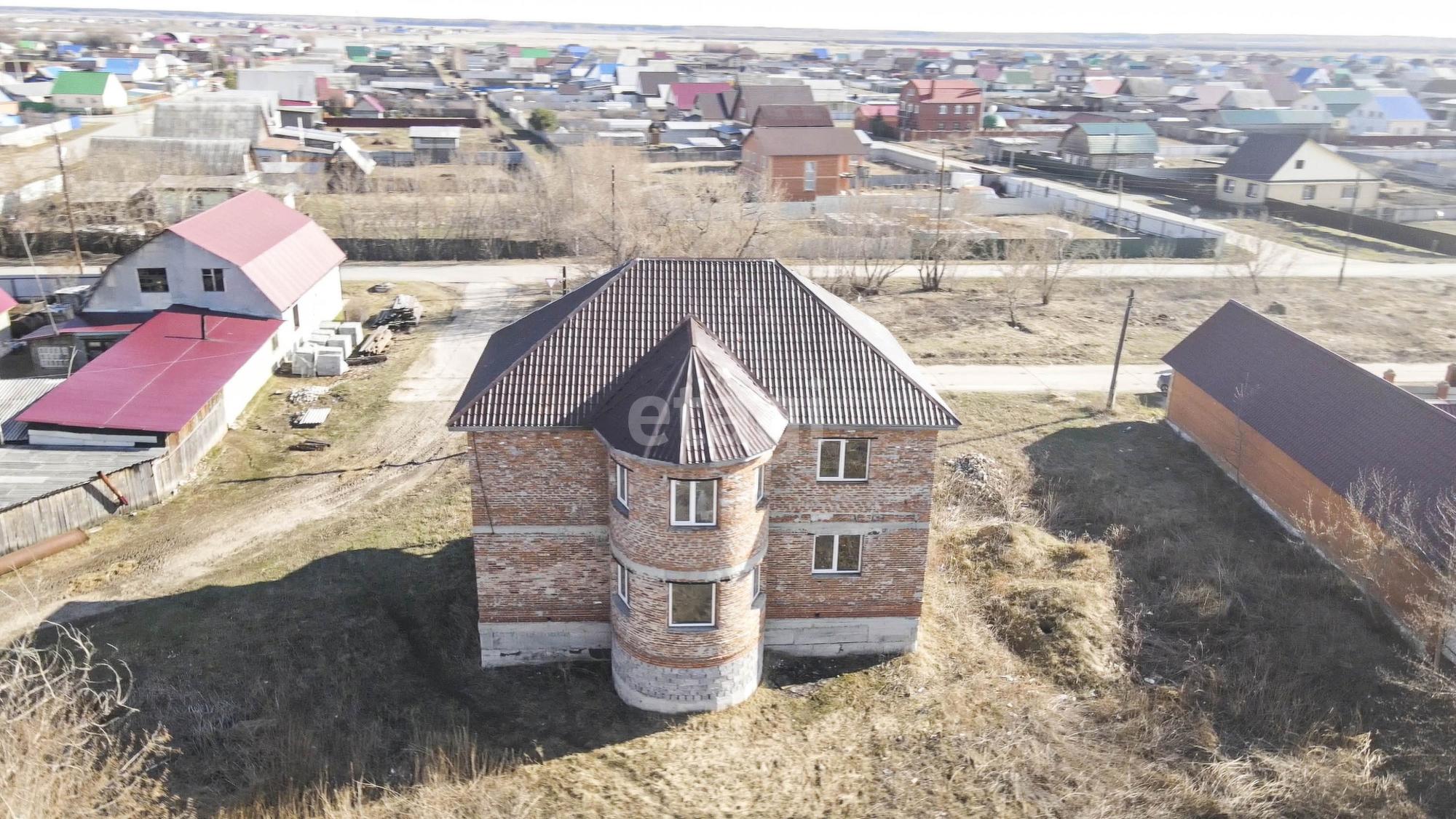 Купить дачу, дом, коттедж за 5 650 000 рублей на Мусы Джалиля,