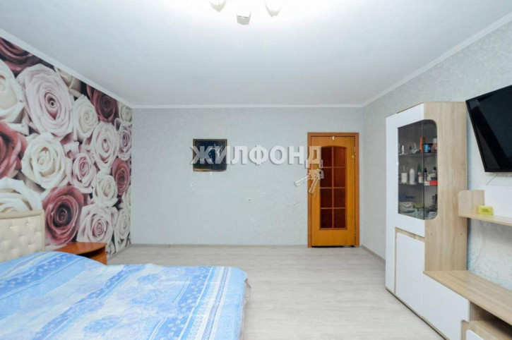 5-комн квартира 16А микрорайон, д.54