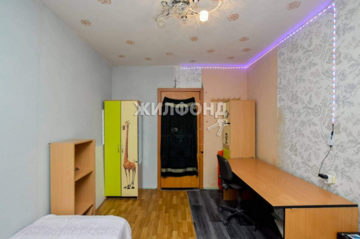 5-комн квартира 16А микрорайон, д.54