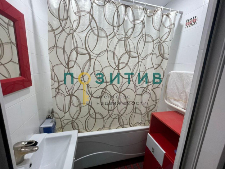 3-комн квартира Змейская ул, 1