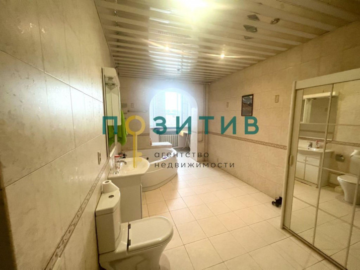 3-комн квартира Новопятигорская ул, 8
