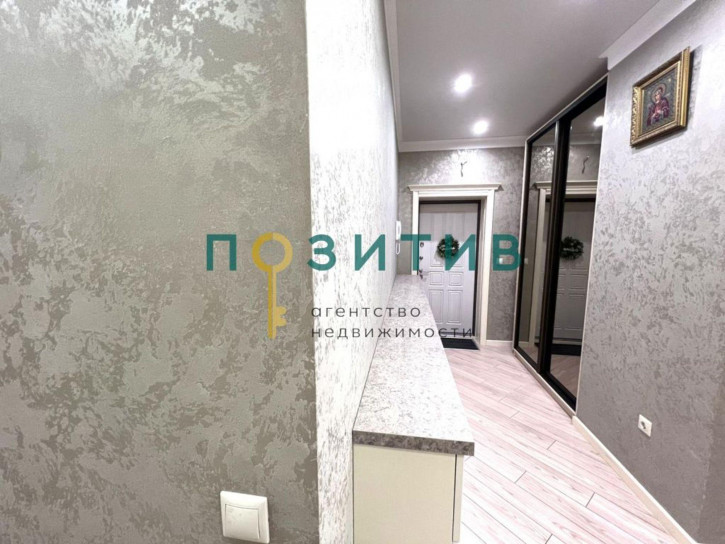 2-комн квартира Октябрьская пл, 458б
