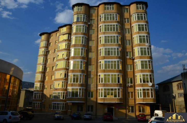 2-комн квартира Красивая ул.