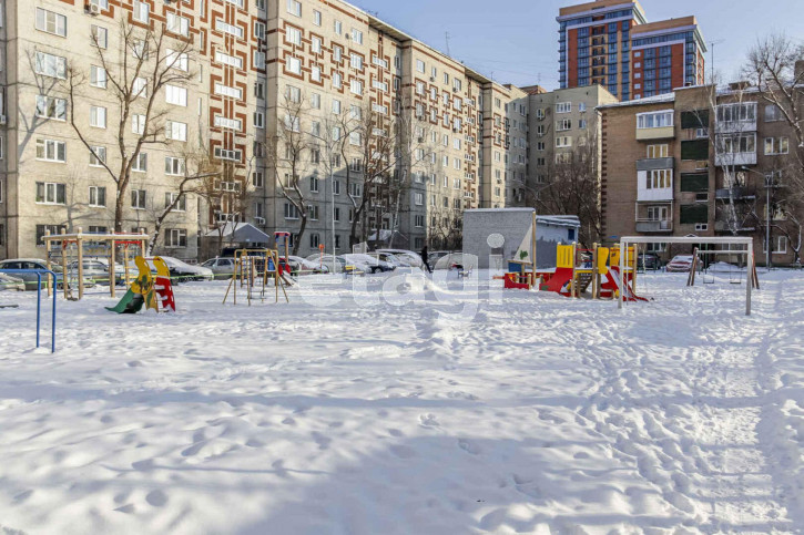 2-комн квартира Осипенко, 84