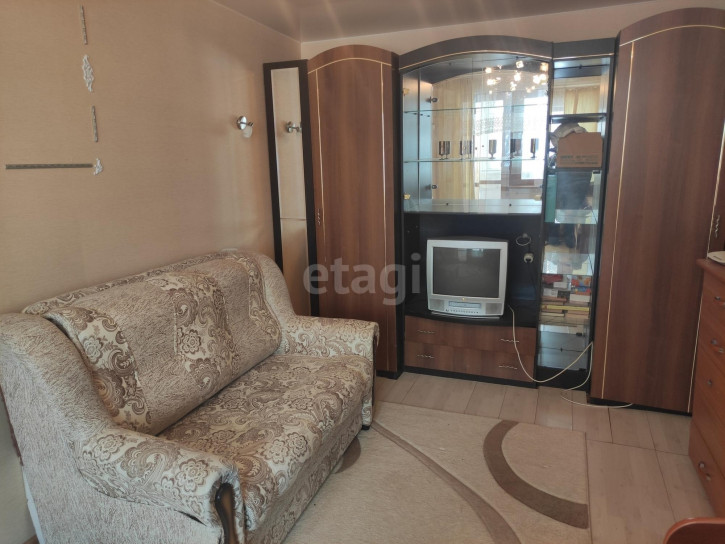 1-комн квартира Таймырская, 70