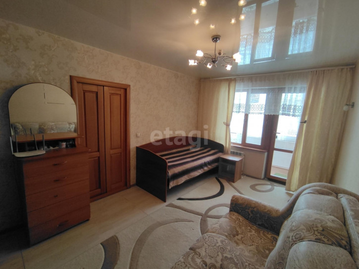 1-комн квартира Таймырская, 70