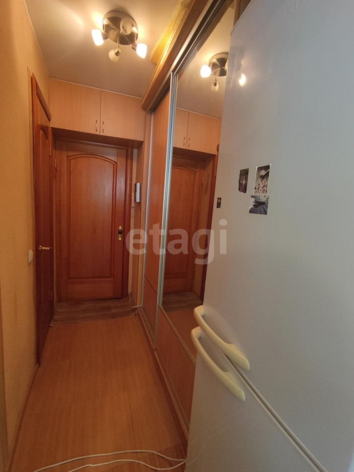 1-комн квартира Таймырская, 70