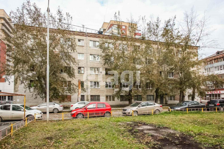 Комната Фабричная, 20а