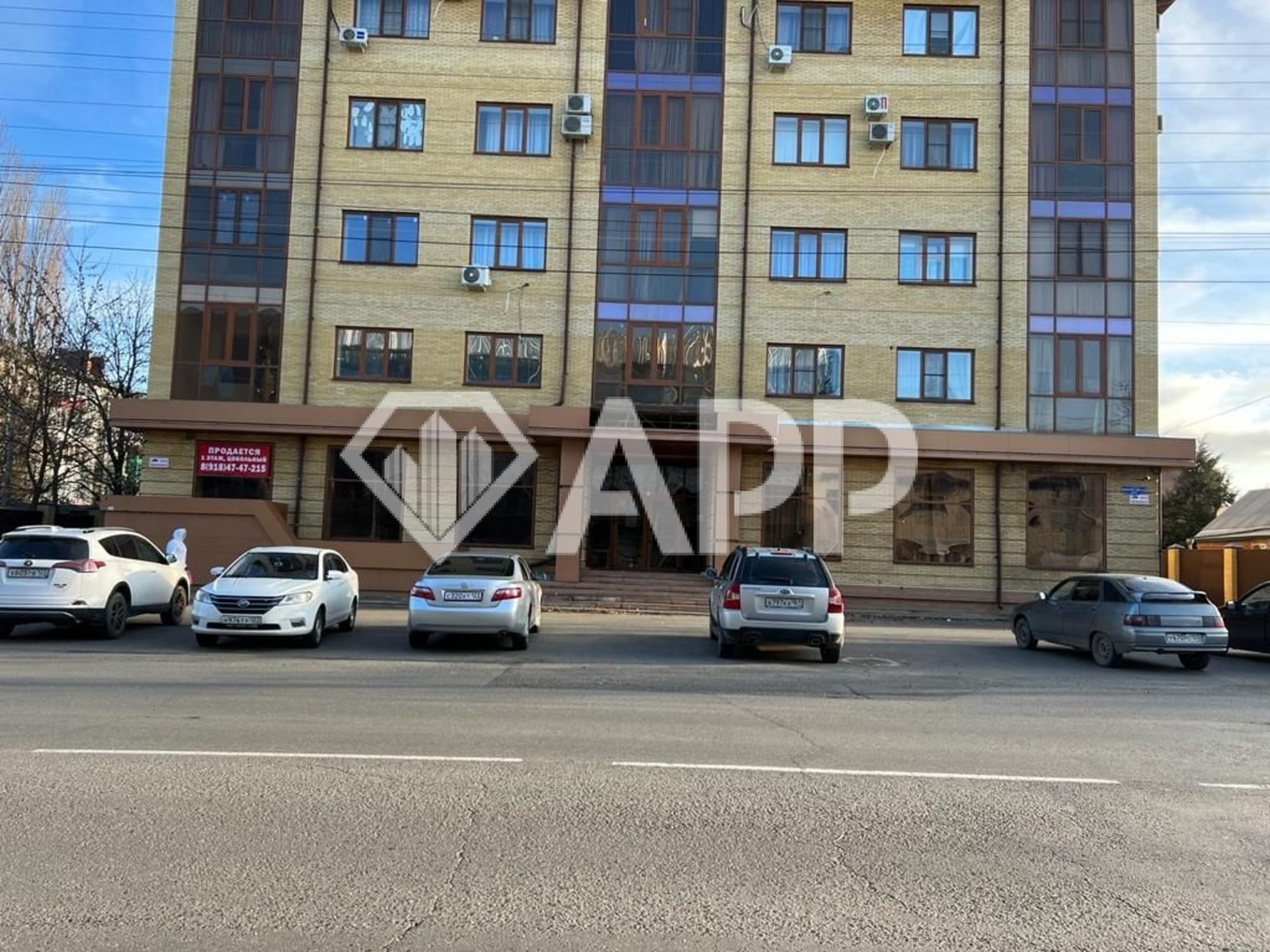 Купить торговое помещение за 8 500 000 рублей на ул Новороссийская, 3