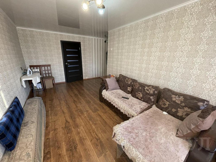 2-комн квартира Орджоникидзе, Абаканская