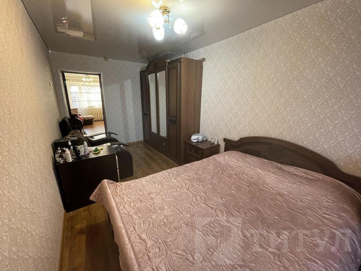 2-комн квартира Орджоникидзе, Абаканская