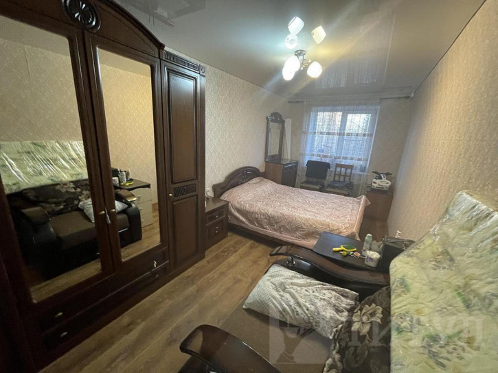2-комн квартира Орджоникидзе, Абаканская