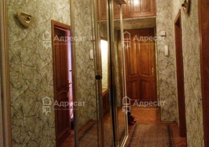 4-комн квартира ул. маршала Чуйкова,  д.23