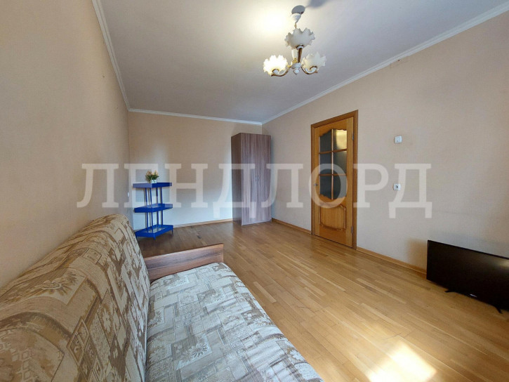 2-комн квартира бульвар Комарова, 10