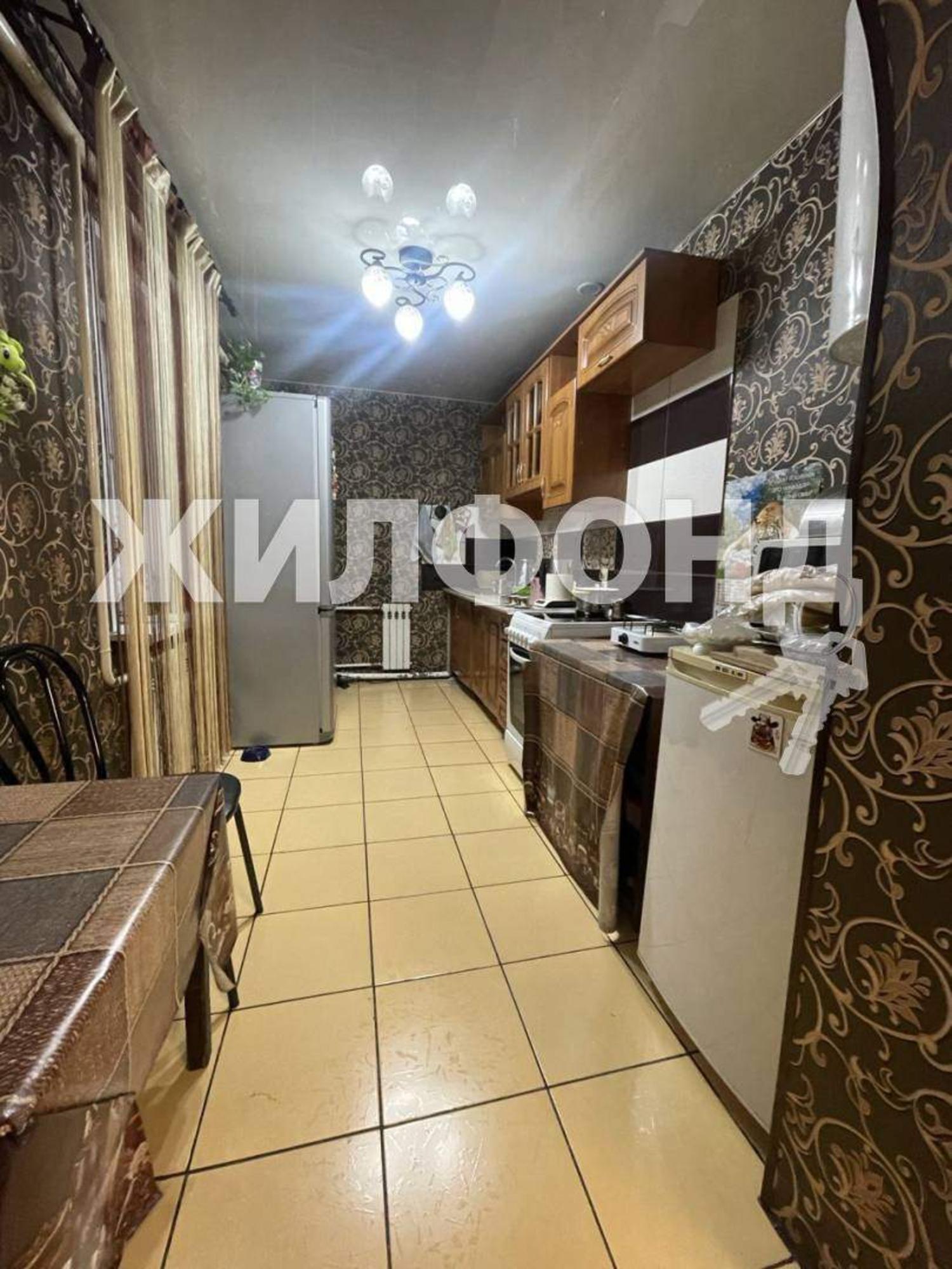 Купить дачу, дом, коттедж за 8 000 000 рублей на СНТ 3 ряд 1 улица