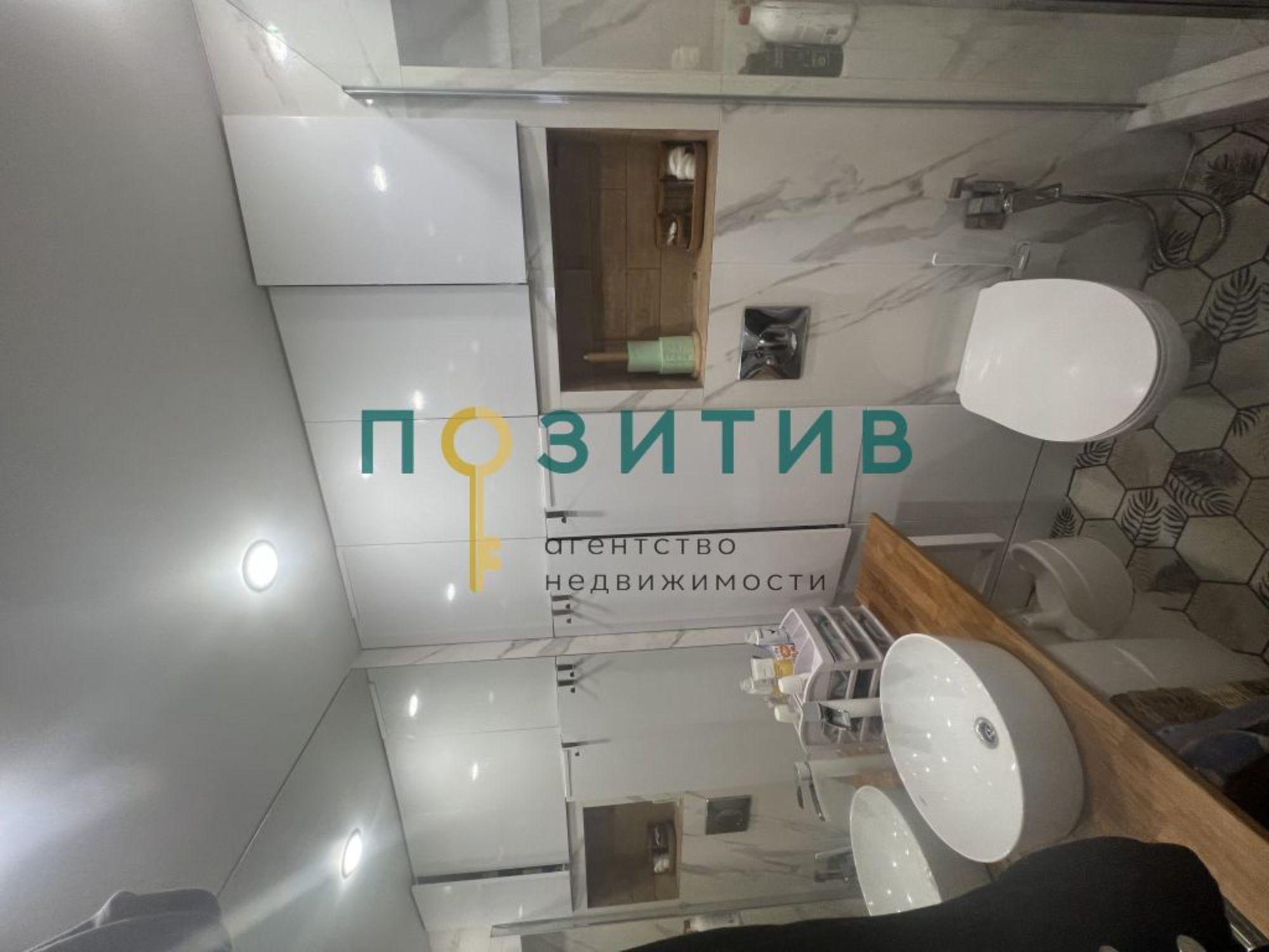 Купить квартиру за 5 600 000 рублей на 60 лет Октября ул, 2