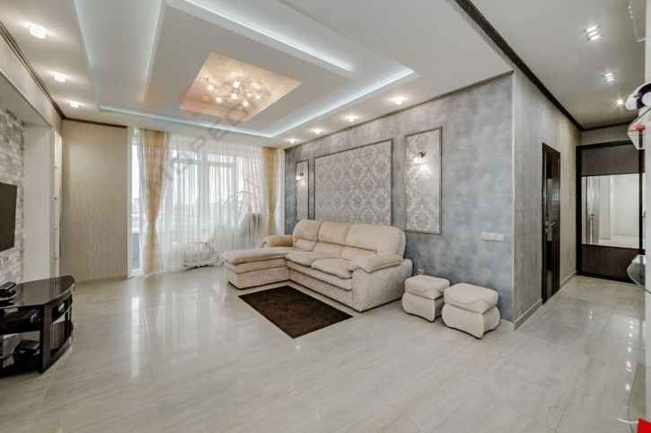 2-комн квартира Гаражная ул, 71